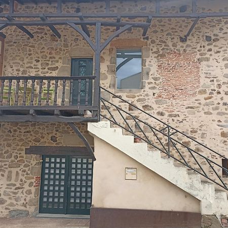 Le Coustalou Hotel Livinhac-le-Haut Exterior photo